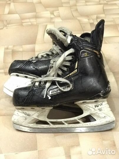 Хоккейные коньки bauer