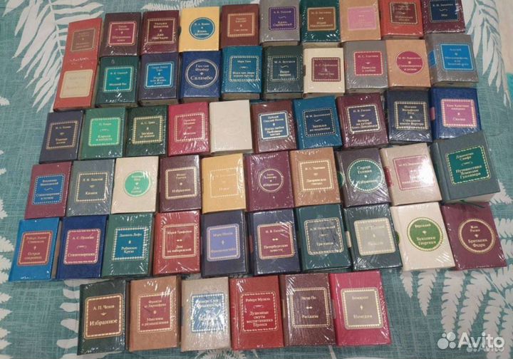 Шедевры мировой литературы в миниатюре книги