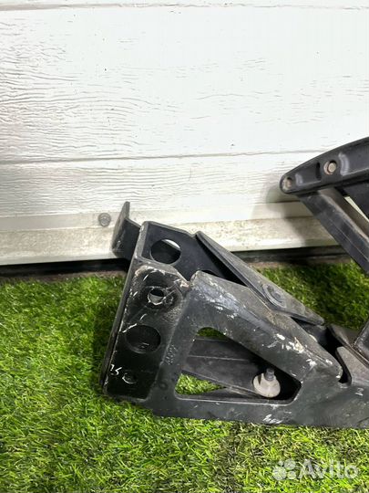 Подножка Dodge Ram 5 DT 2019