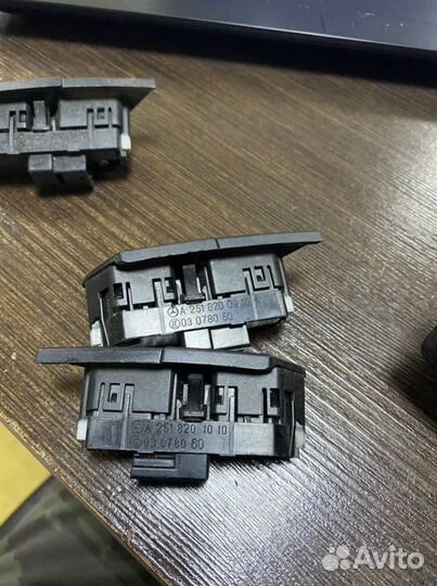 Кнопки стеклоподъемника Mercedes GL164, ML164