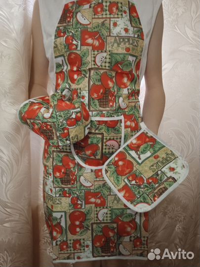 Фартук, прихватки и полотенце