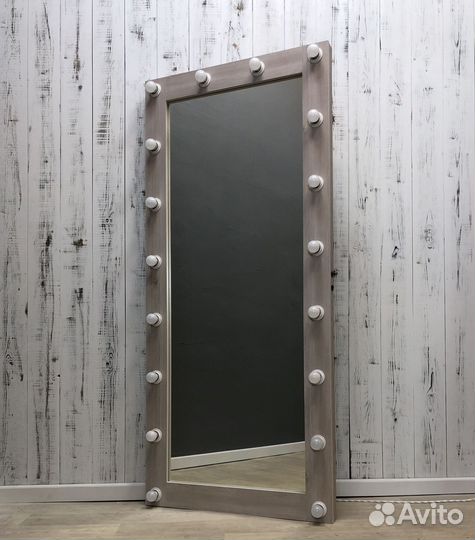 Зеркало с подсветкой