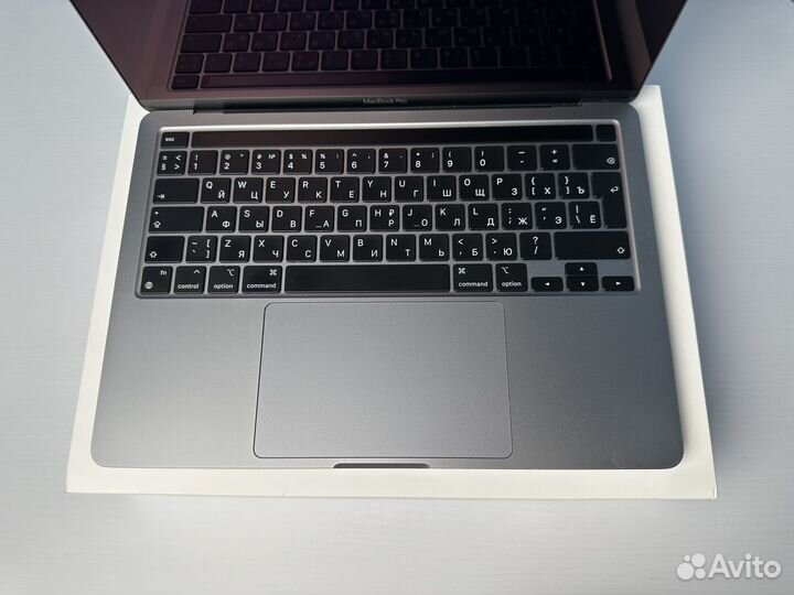 MacBook Pro 13 2020 M1 256Gb (идеал, Ростест)