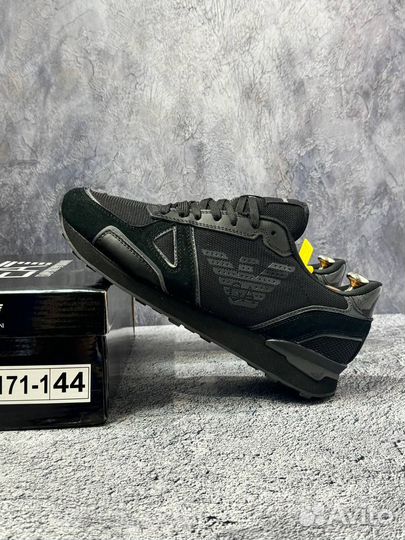 Кроссовки emporio armani