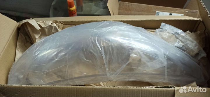 Стекла фары на Hyundai Solaris 1 комплект