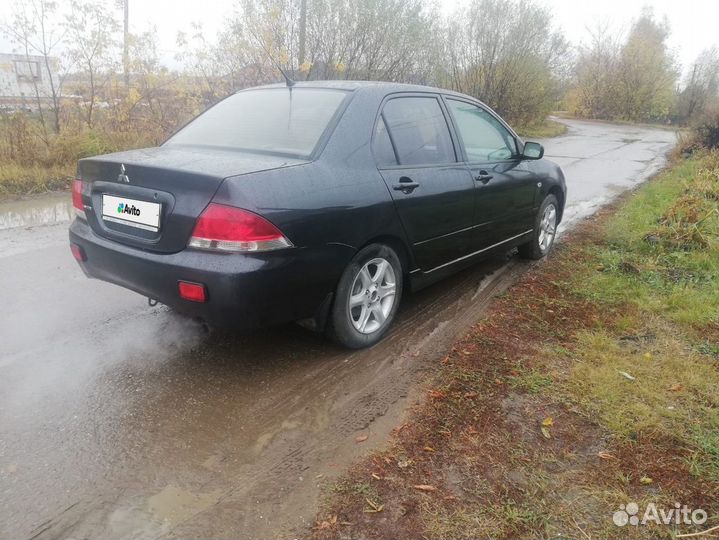 Mitsubishi Lancer 1.6 МТ, 2004, 300 000 км