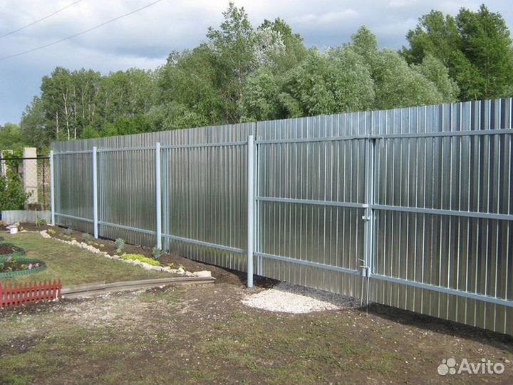 Забор из евроштакетника