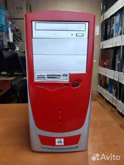 Компьютер Intel Core2Quad Q8300/4Гб/R7 240 (4ядра)
