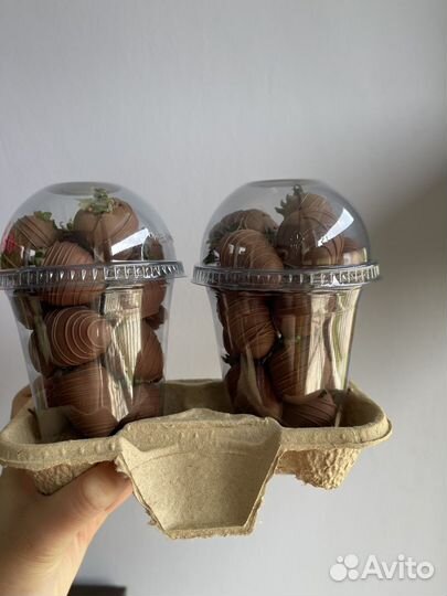 Клубника в шоколаде в стакане