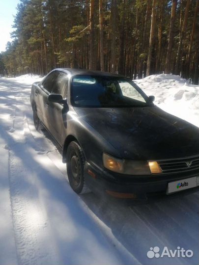 Toyota Vista 2.0 AT, 1992, 300 000 км