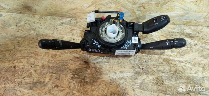 Переключатель подрулевой (стрекоза) Peugeot 2008