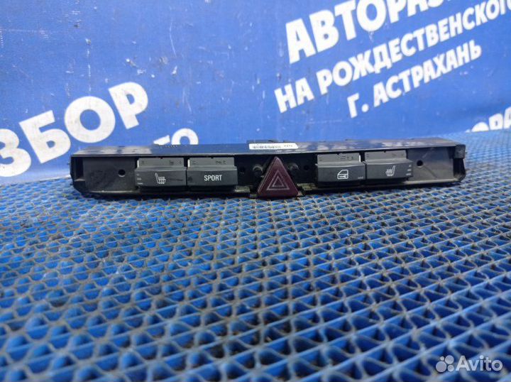 Блок кнопок Opel Astra Gtc купе Z18XER 2008