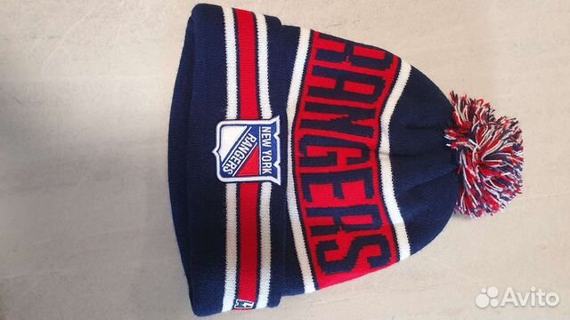Новая шапка- хоккейная атрибутика клуба NHL