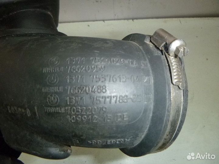 Патрубок воздушного фильтра BMW E60/E61 2003