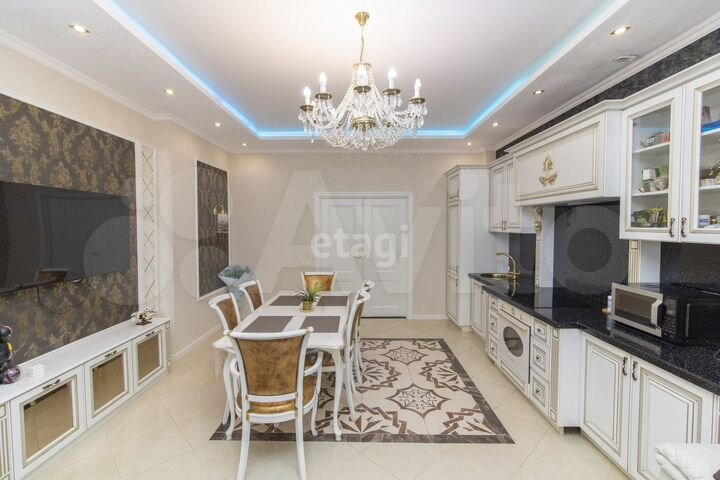 3-к. квартира, 129,2 м², 8/23 эт.