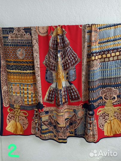 Яркий платок 140х140, новый