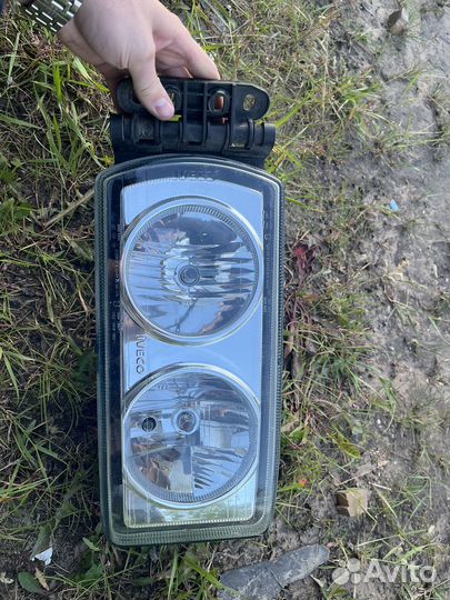 Iveco stralis фара левая