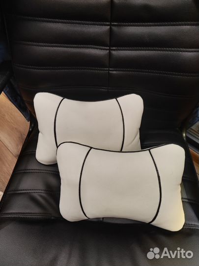 Автомобильная подушка на сиденье автомобиля