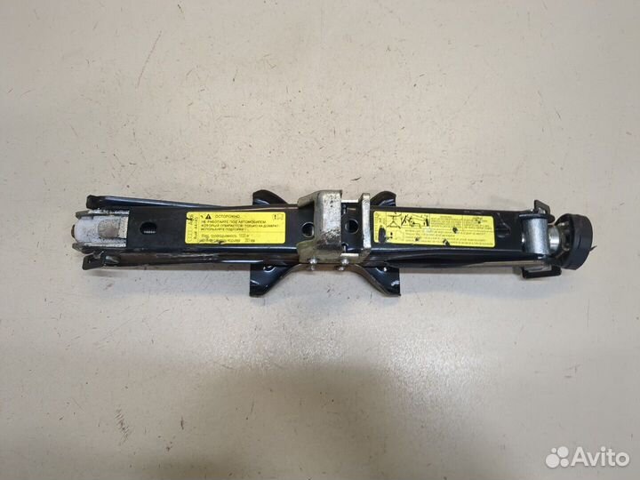 Домкрат Audi A5, 2010