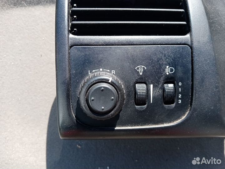 Переключатель зеркал на Шевроле Эванда 2006г