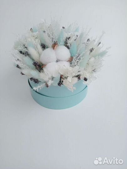 Композиция из сухоцветов