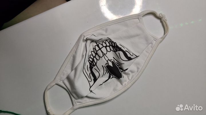 Защитная маска для лица