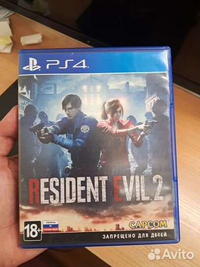 Ps4 slim 1000 gb + 2 геймпад + игри + зарядка