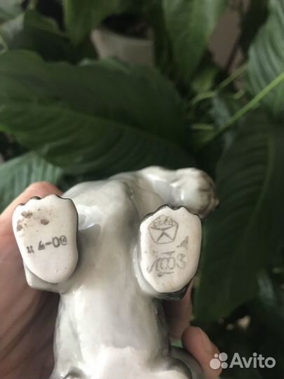 Статуэтка фарфоровая скотч-терьера лфз Винтаж