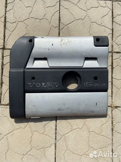 Декоративная крышка двигателя Volvo s40