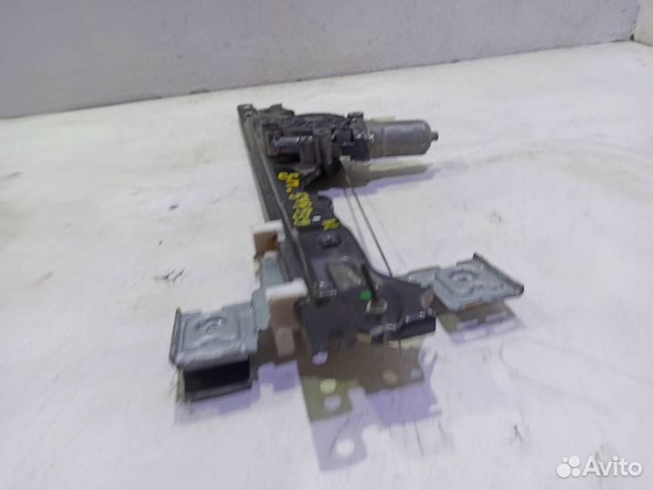 Стеклоподъемник электрический задний правый