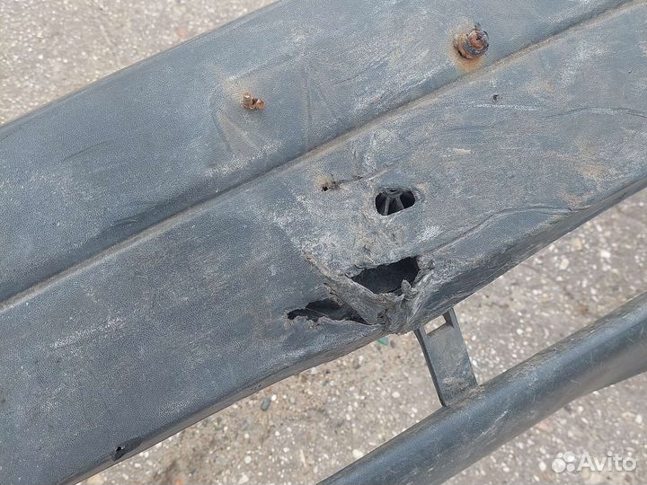 Бампер передний Audi 80 B3 Ауди 80 б3