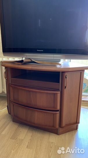 Тумба под телевизор