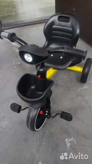 Трехколесный велосипед