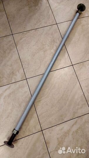 Турник межстенный