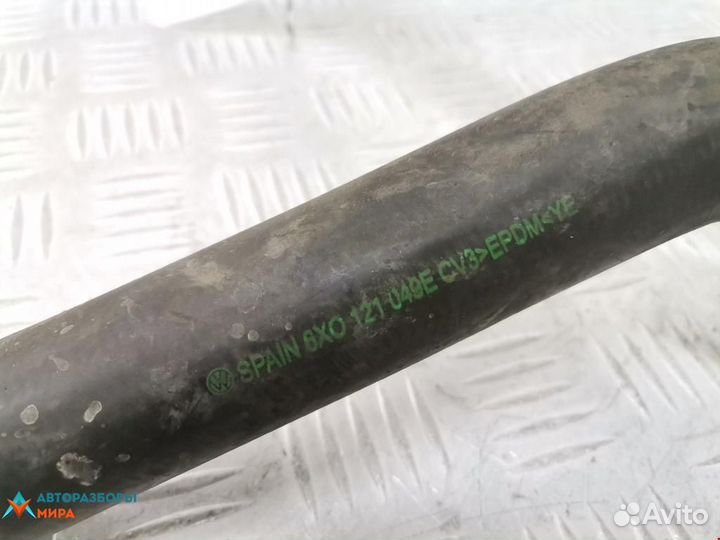 Патрубок радиатора Volkswagen Polo 3 2000