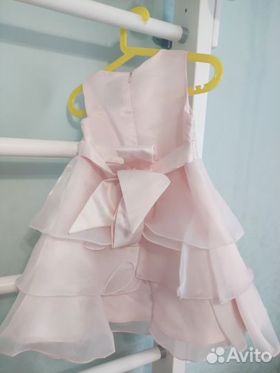 Платье праздничное для девочки 98 р