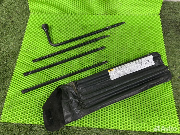 Балонник Cadillac Escalade GMT900