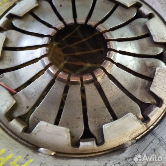 Сцепление Рено Сандеро 2 1.6 H4MD 2017 год