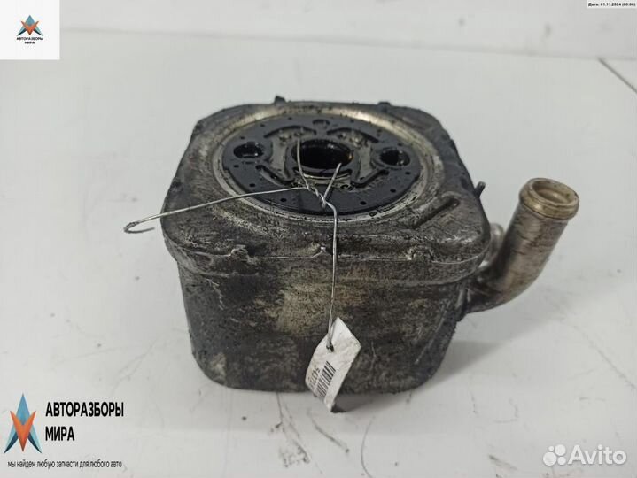 Теплообменник масляного фильтра Audi A6 028117021B