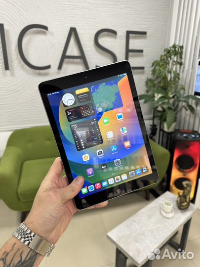 Apple iPad 6 2018 128Gb. Wi-Fi. Идеал. Обмен