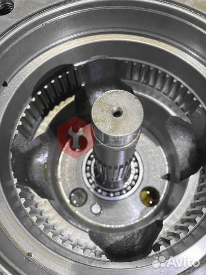 Редуктор хода Hitachi EX120-5