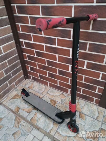 Трюковой самокат