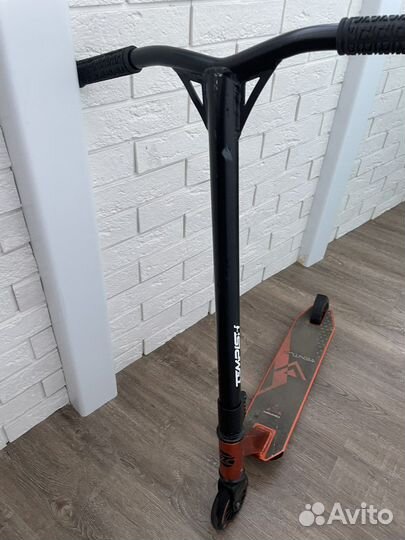 Трюковой самокат Tempish