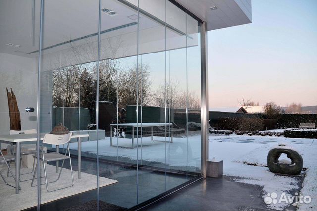 Безрамное остекление частного дома и дачи