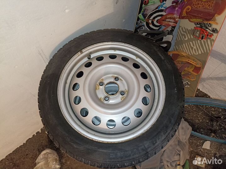Комплект зимних колес r16 в отличном состоянии
