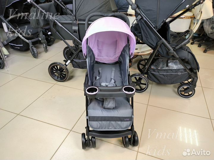 Легкая прогулочная коляска