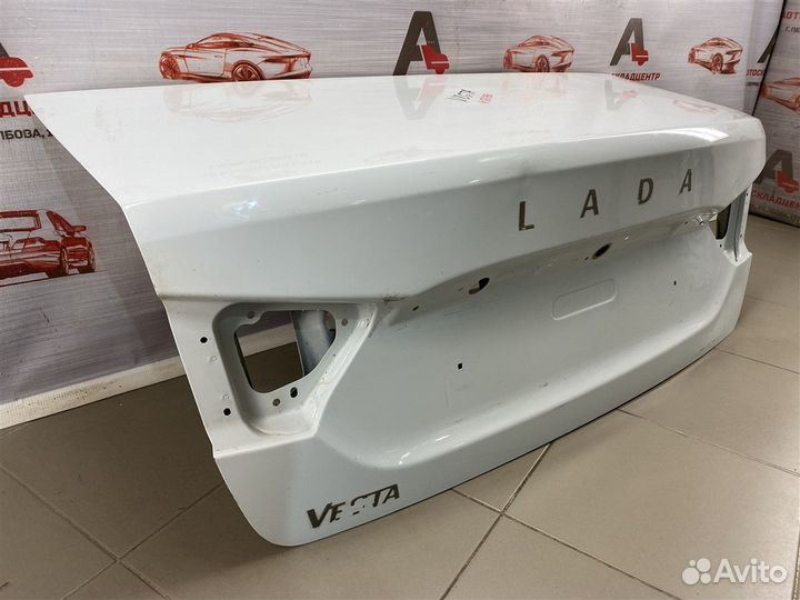 Крышка багажника LADA Vesta