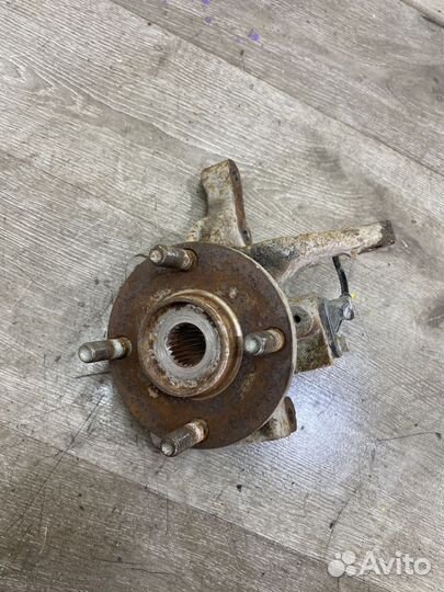 Кулак поворотный передний левый Chery Kimo (A1)