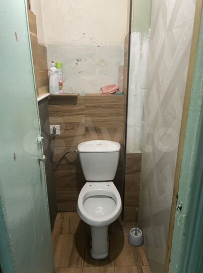 Комната 15 м² в 5-к., 5/5 эт.