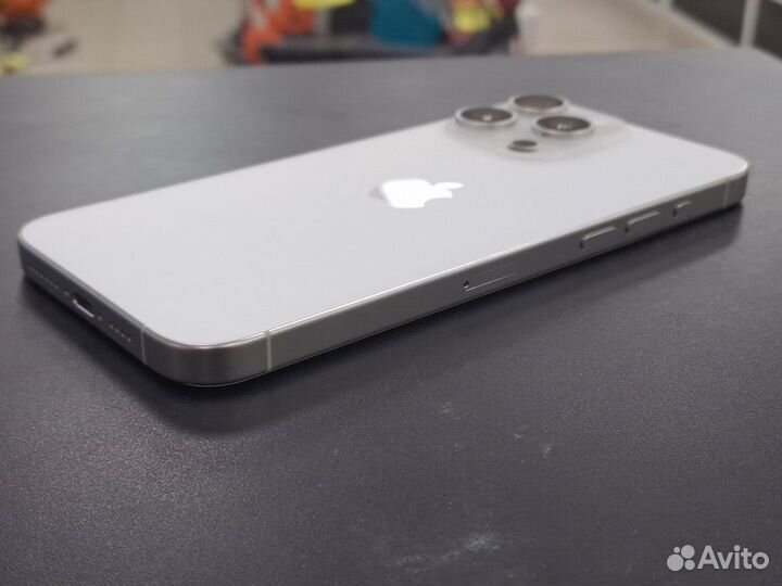 iPhone 15 Pro Max, 256 ГБ